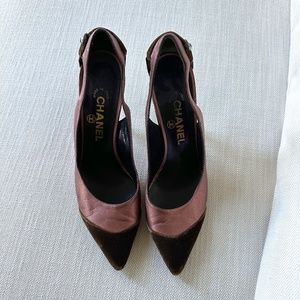 VINTAGE CHANEL wine-colored metallic leather with maroon velvet toes & heels